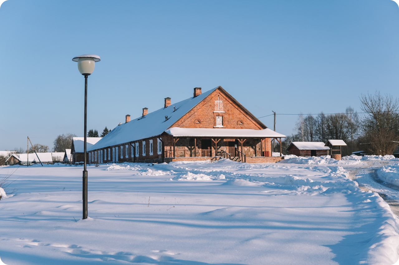 photo_5199894559008608944_y