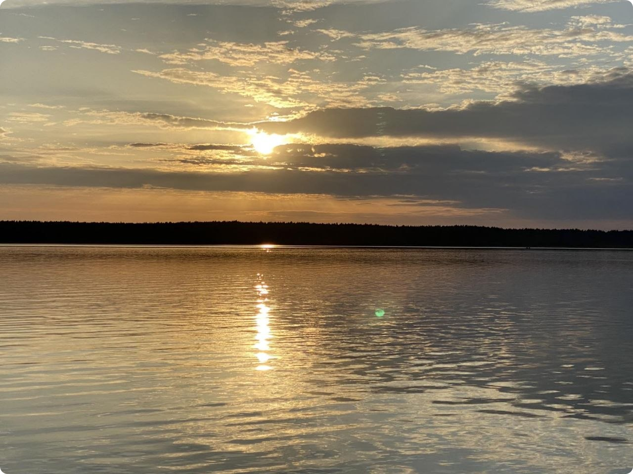 photo_5199894559008608944_y